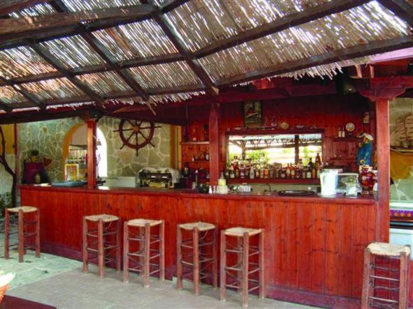 Mantas Bay Hotel Loutraki  Ngoại thất bức ảnh