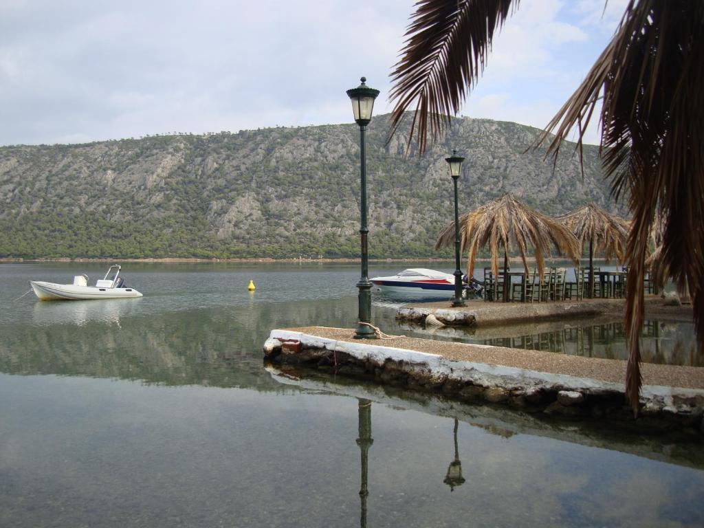 Mantas Bay Hotel Loutraki  Ngoại thất bức ảnh