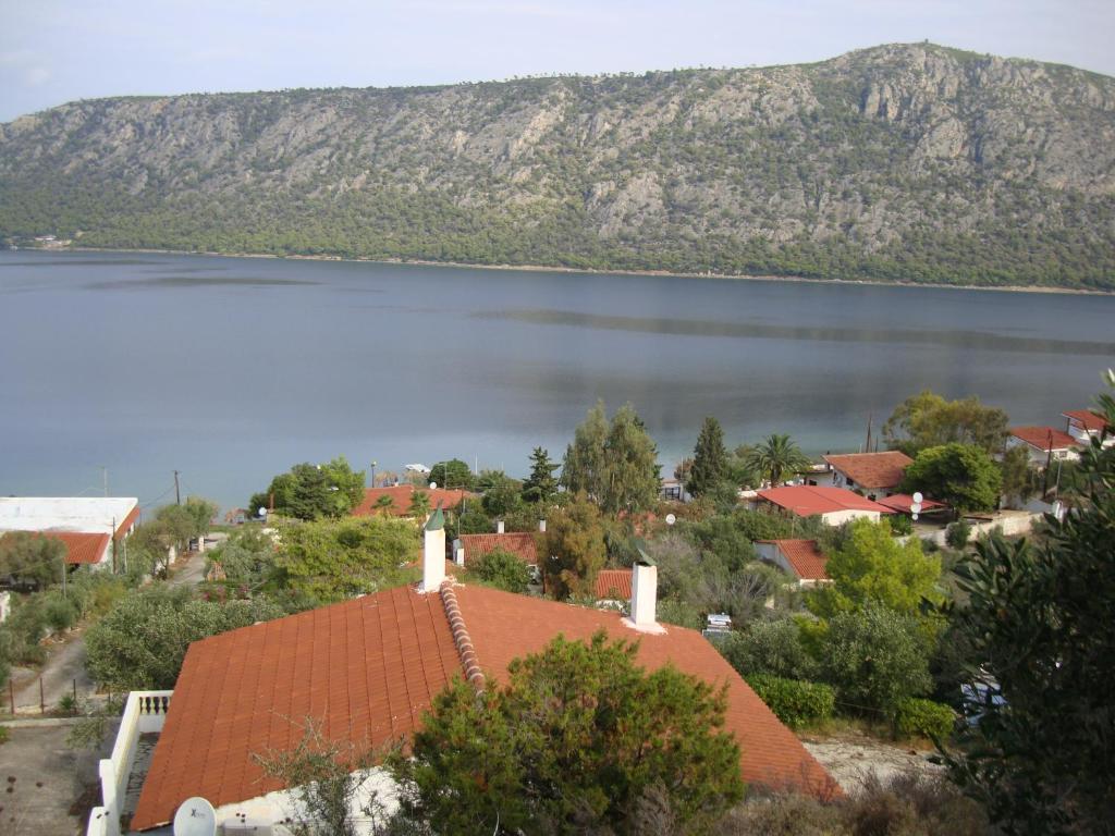 Mantas Bay Hotel Loutraki  Ngoại thất bức ảnh