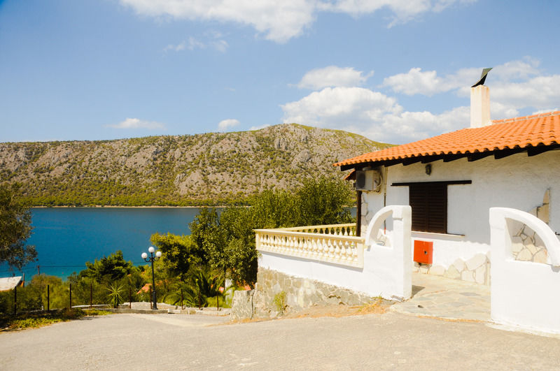 Mantas Bay Hotel Loutraki  Ngoại thất bức ảnh